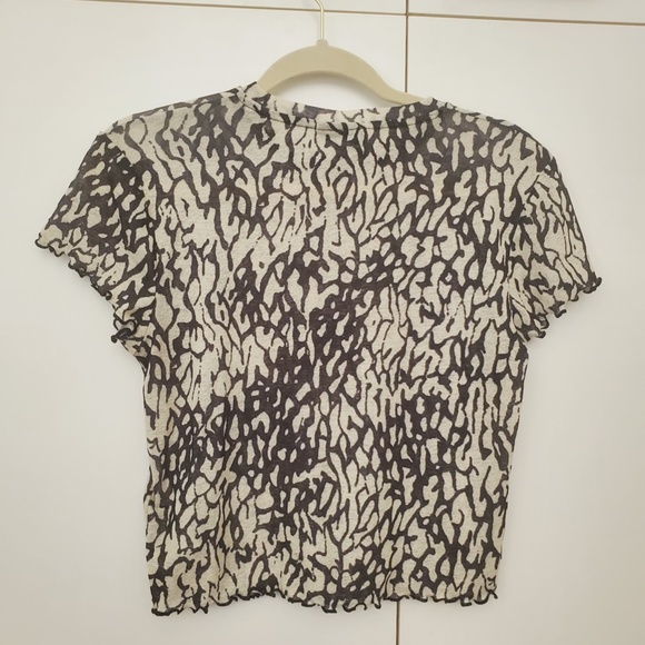 TOPSHOP Abstract Mesh Top - Picture 3 of 4